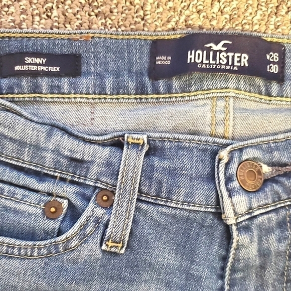 HOLLISTER SKINNY EPIC FLEX JEANS LIGHT WASH FADED MID-RISE STRAIGHT LEG SIZE 26 - Picture 6 of 6